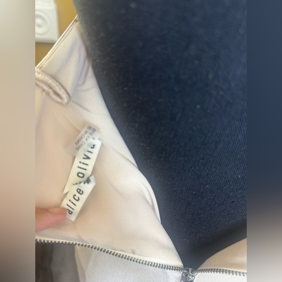 Alice + Olivia
Harmony Asymmetrical Midi Dress Elegant Cream Satin Cutout - Picture 17 of 17